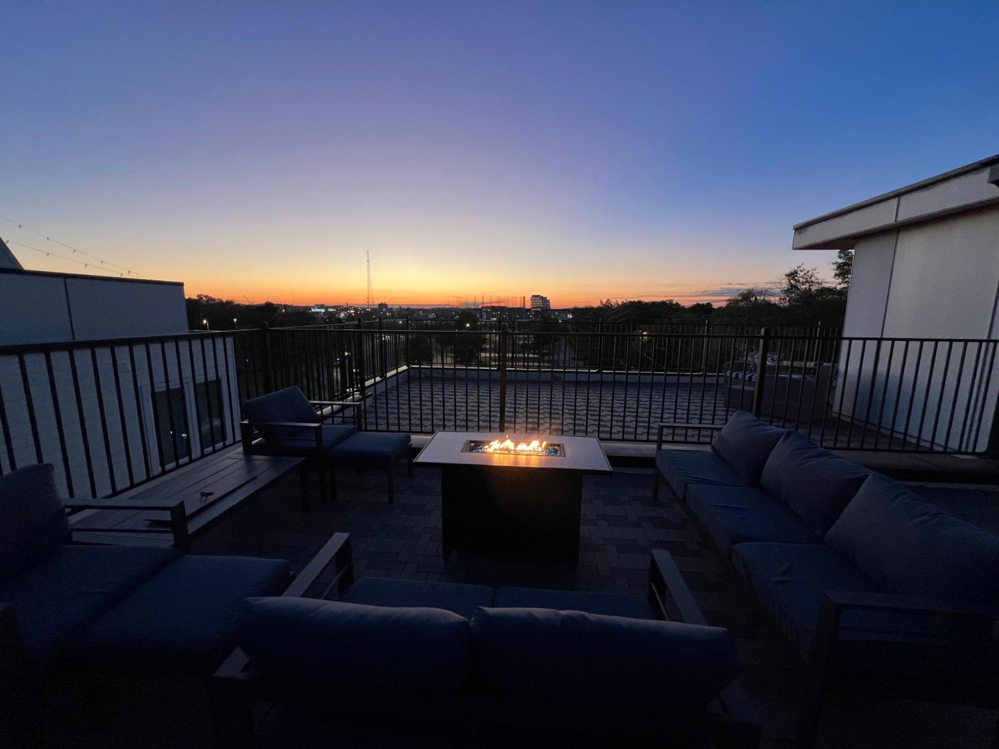 New Elevations Rooftop 5 Min To Downtown Nash Nashville Extérieur photo